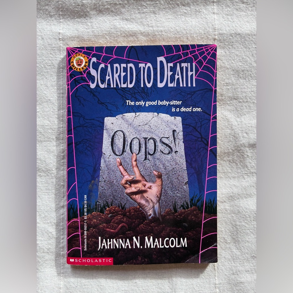 Vintage 1992 90’s Scared To Death Babysitter Apple Chillers Scholastic USA print